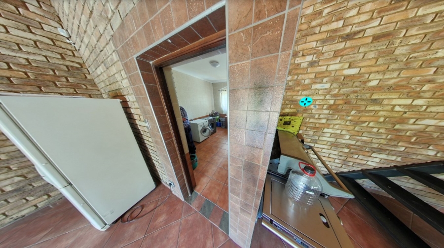 8 Bedroom Property for Sale in Heatherdale AH Gauteng