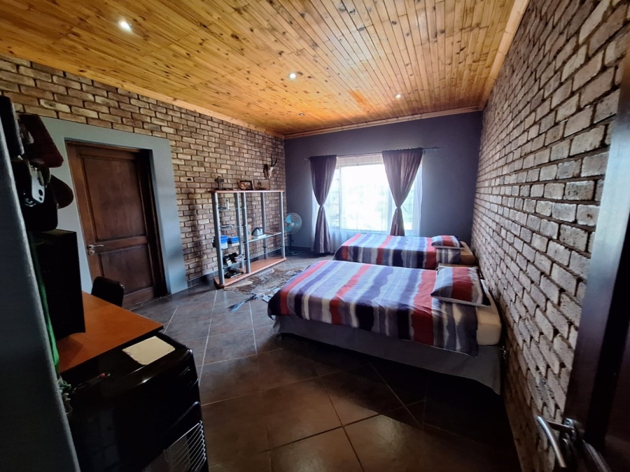 8 Bedroom Property for Sale in Heatherdale AH Gauteng