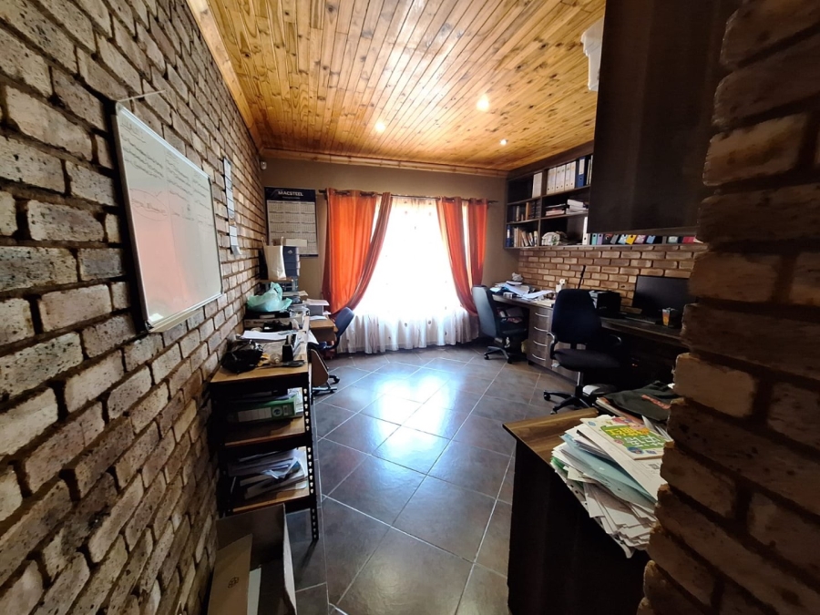 8 Bedroom Property for Sale in Heatherdale AH Gauteng