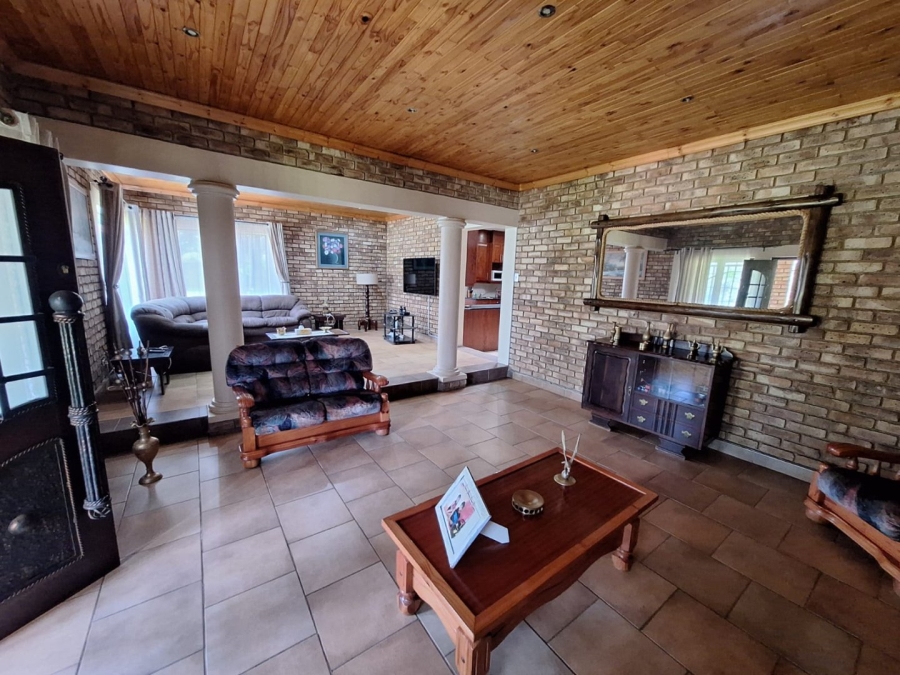 8 Bedroom Property for Sale in Heatherdale AH Gauteng