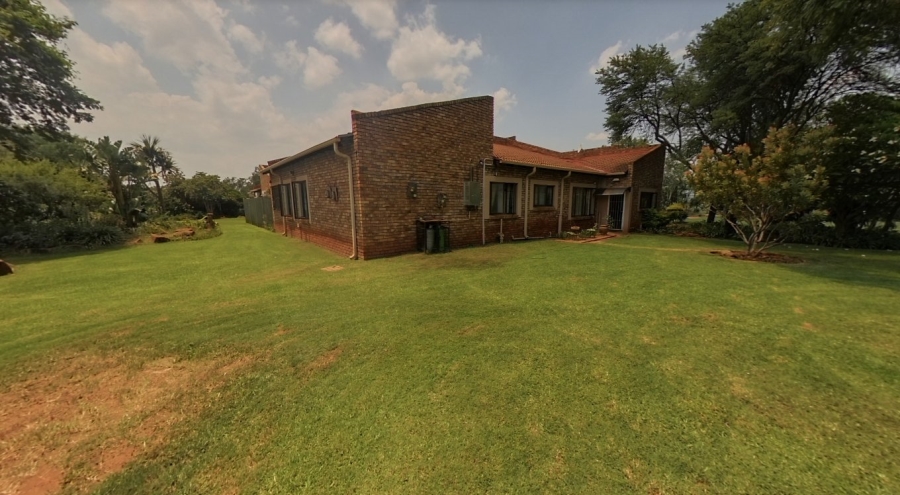 8 Bedroom Property for Sale in Heatherdale AH Gauteng