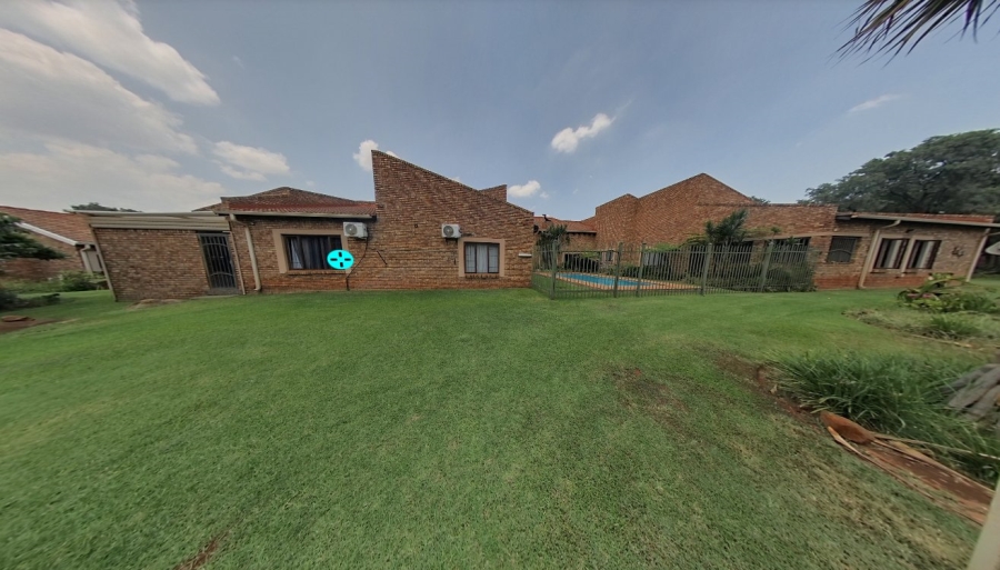 8 Bedroom Property for Sale in Heatherdale AH Gauteng