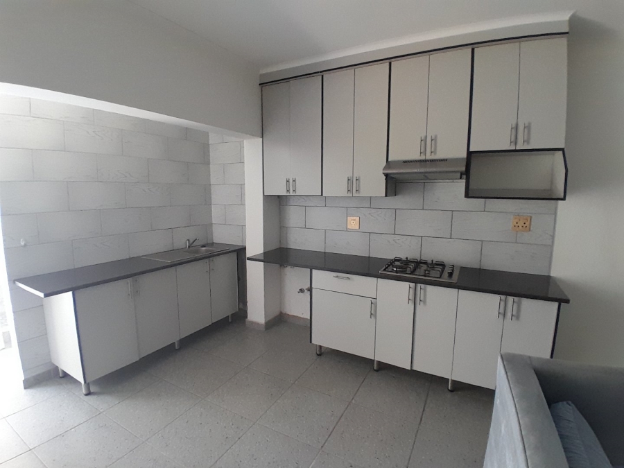 To Let 1 Bedroom Property for Rent in Glen Austin Gauteng
