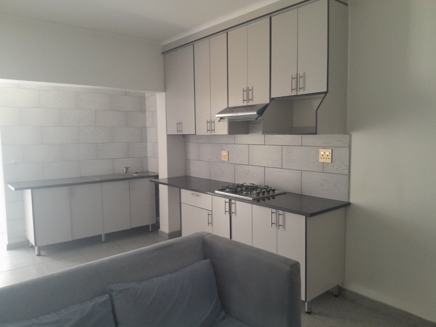 To Let 1 Bedroom Property for Rent in Glen Austin Gauteng