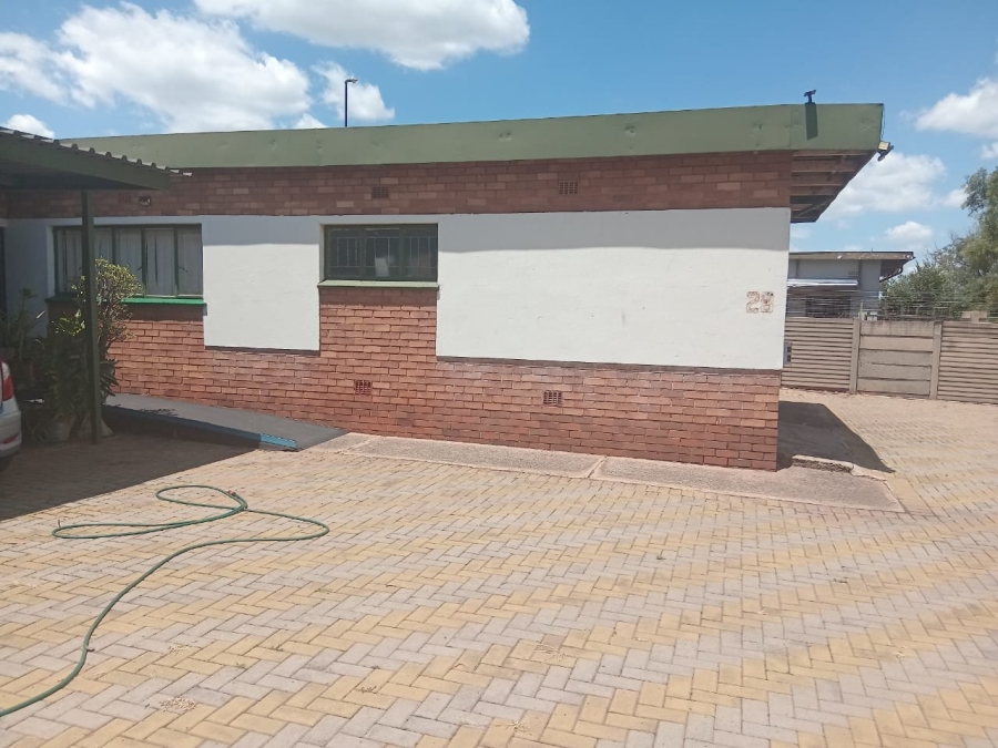3 Bedroom Property for Sale in Vanderbijlpark CE 5 Gauteng