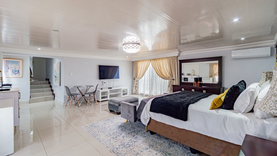  Bedroom Property for Sale in Lindhaven Gauteng