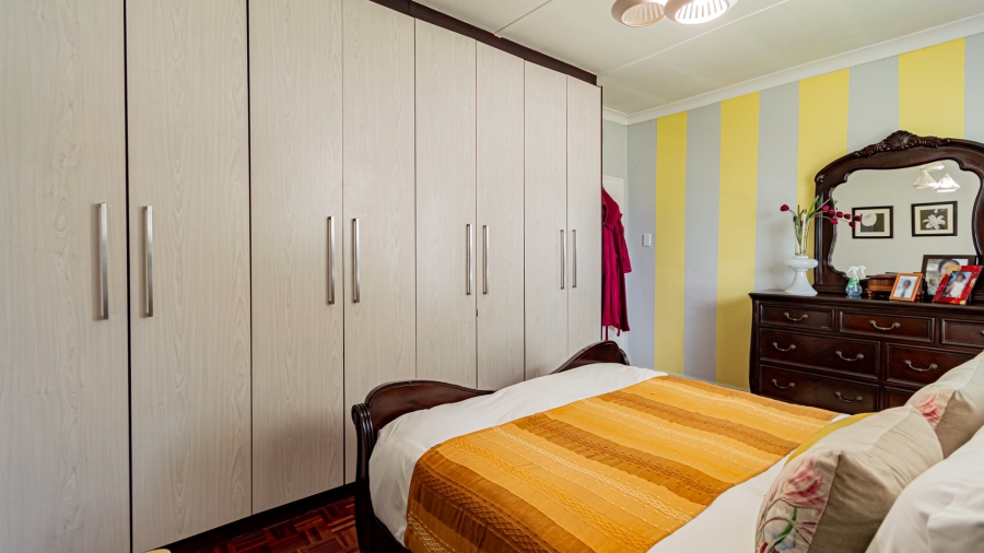  Bedroom Property for Sale in Lindhaven Gauteng