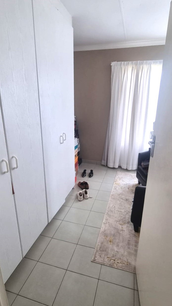 To Let 2 Bedroom Property for Rent in Noordwyk Gauteng