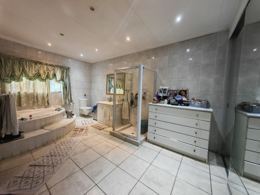 3 Bedroom Property for Sale in Van Riebeeck Park Gauteng