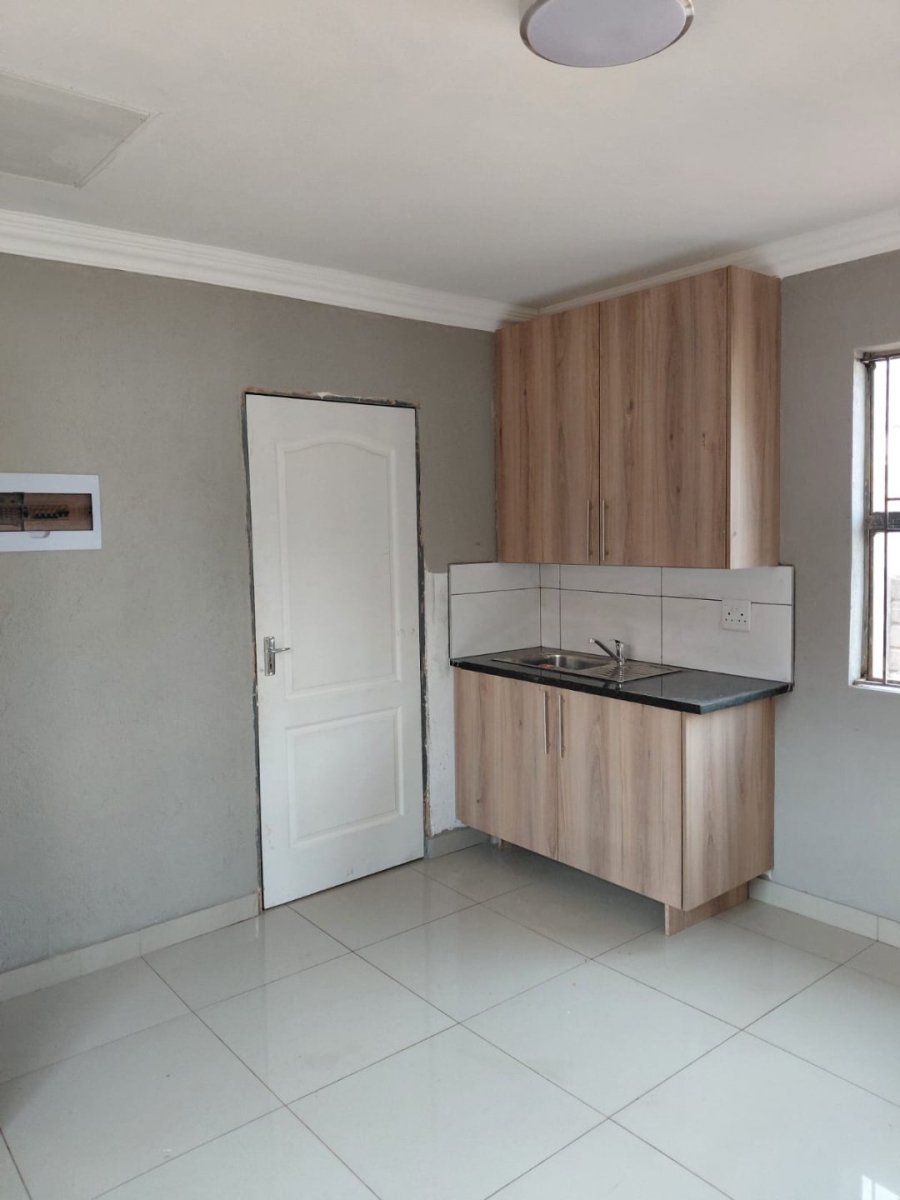  Bedroom Property for Sale in Chantelle Gauteng
