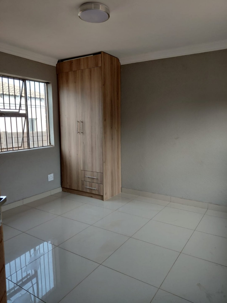  Bedroom Property for Sale in Chantelle Gauteng
