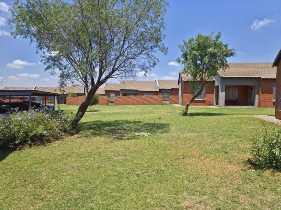 3 Bedroom Property for Sale in Monavoni Gauteng