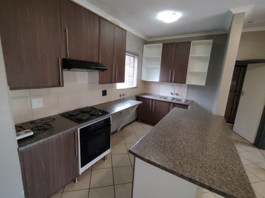 3 Bedroom Property for Sale in Monavoni Gauteng