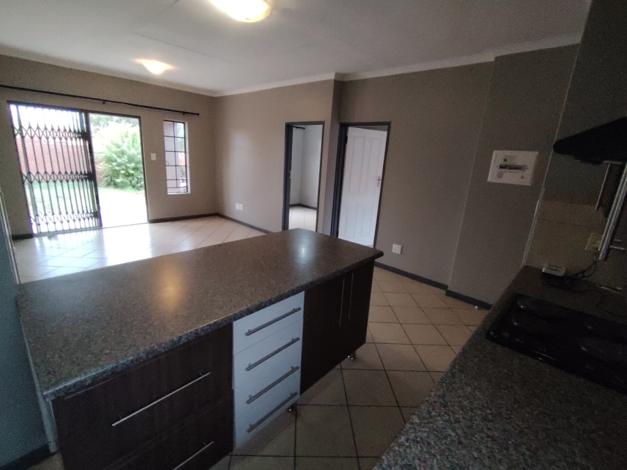 3 Bedroom Property for Sale in Monavoni Gauteng