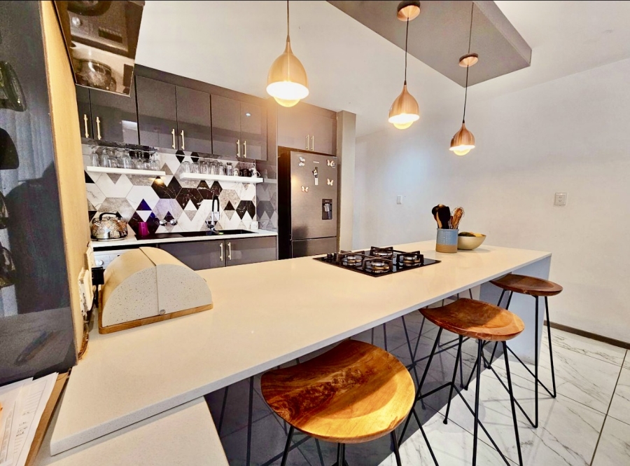 3 Bedroom Property for Sale in Bronberg Gauteng