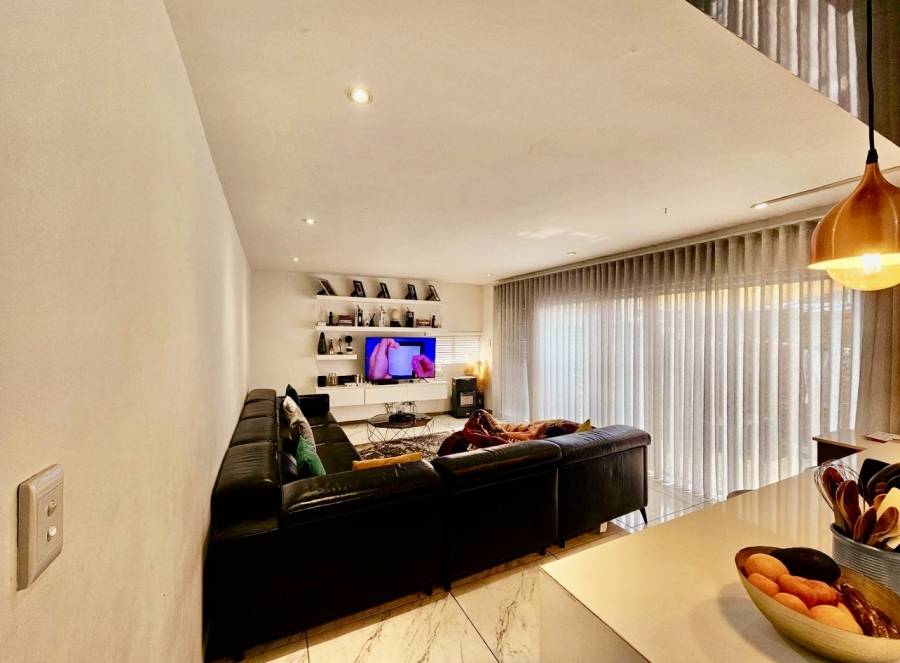 3 Bedroom Property for Sale in Bronberg Gauteng