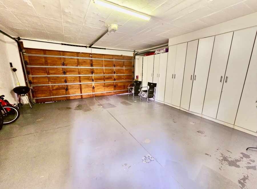 3 Bedroom Property for Sale in Bronberg Gauteng