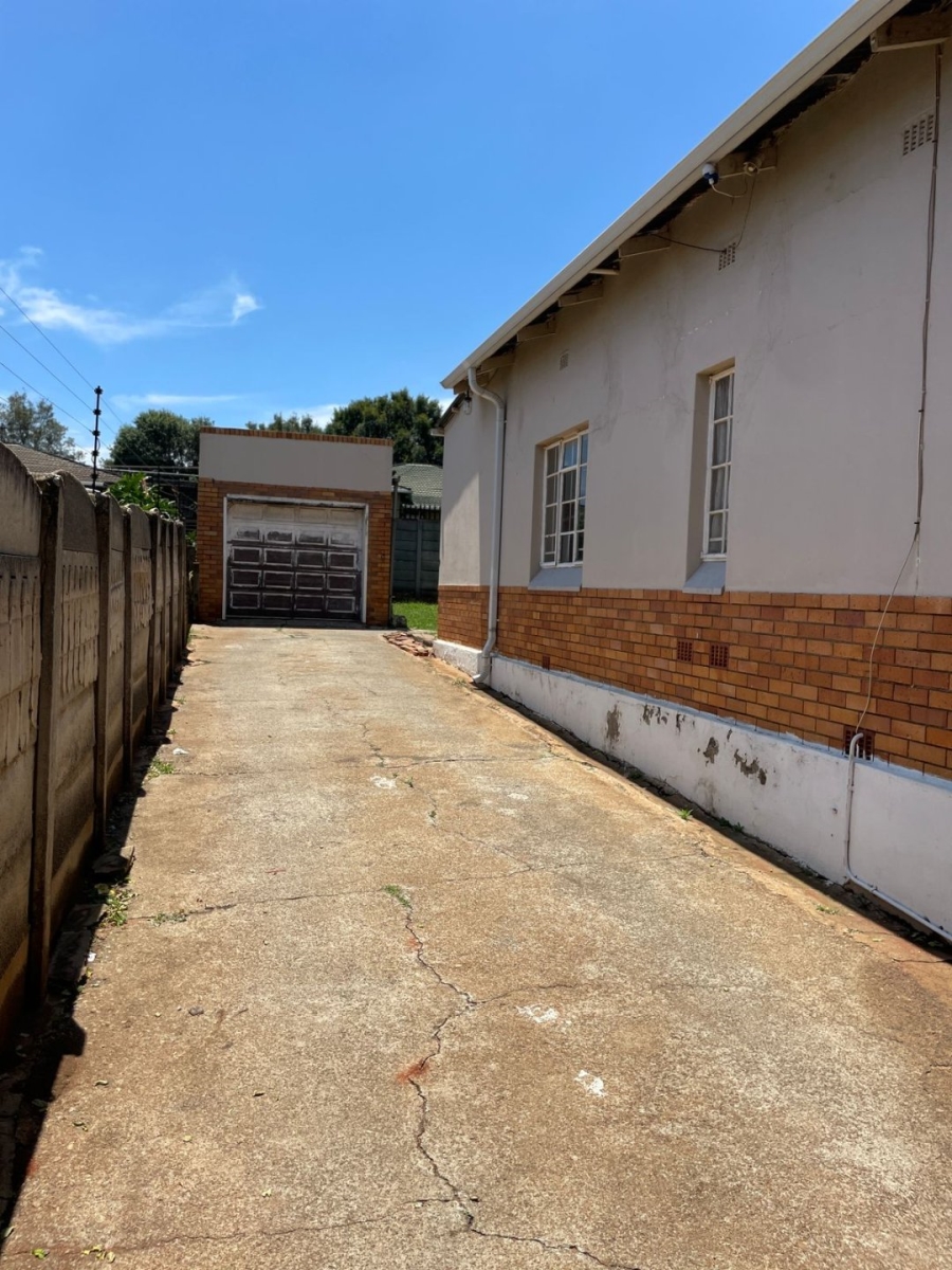  Bedroom Property for Sale in Primrose Gauteng