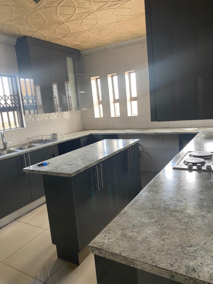 3 Bedroom Property for Sale in Naledi Gauteng