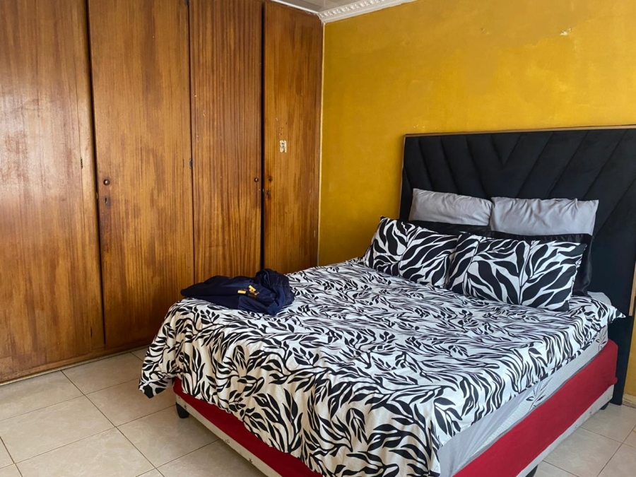 3 Bedroom Property for Sale in Naledi Gauteng