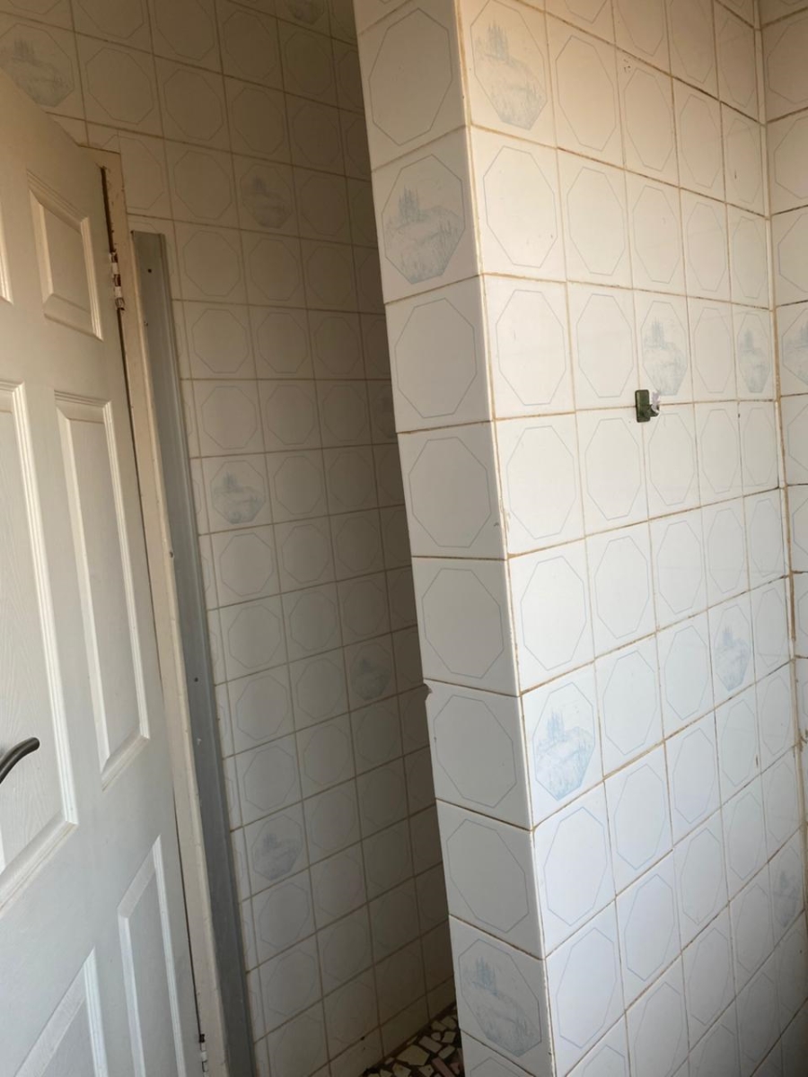 3 Bedroom Property for Sale in Naledi Gauteng