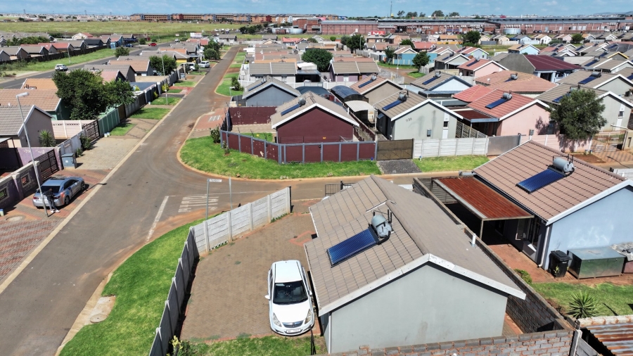 2 Bedroom Property for Sale in Sky City Gauteng