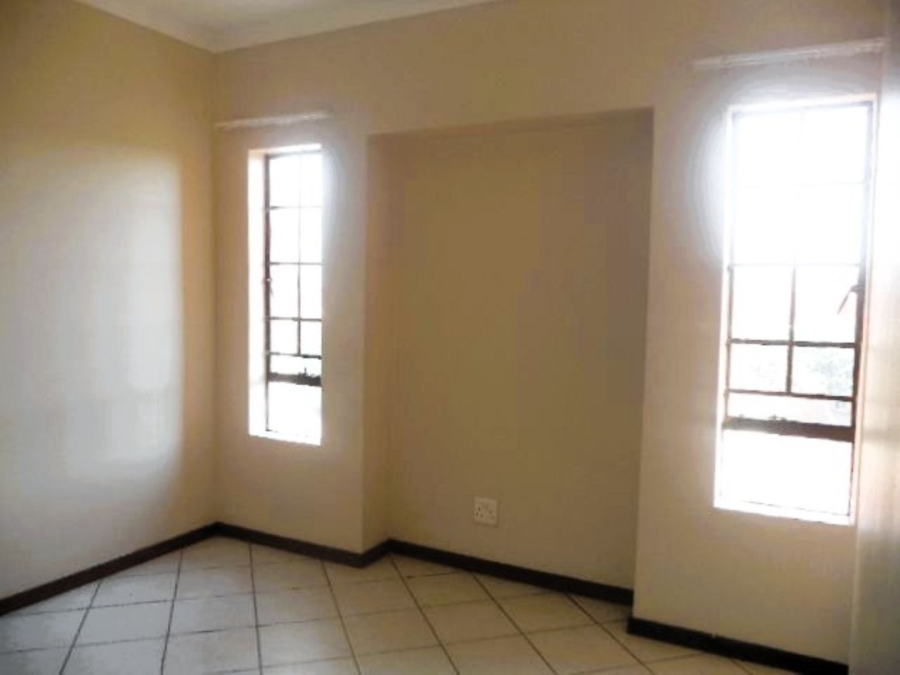 2 Bedroom Property for Sale in The Orchards Gauteng