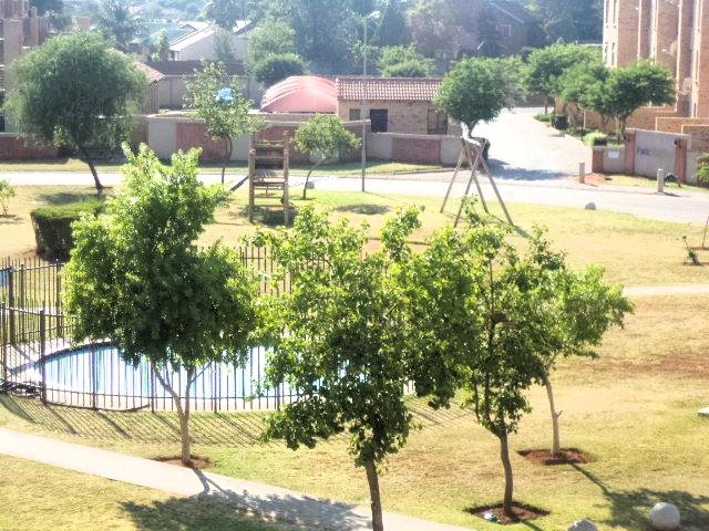 2 Bedroom Property for Sale in The Orchards Gauteng