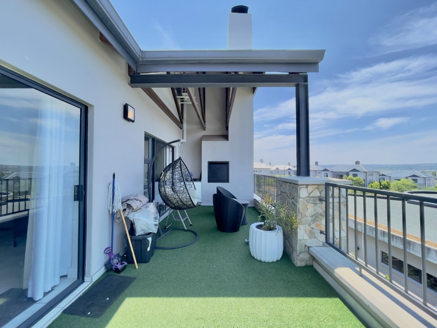 To Let 2 Bedroom Property for Rent in Waterfall Gauteng