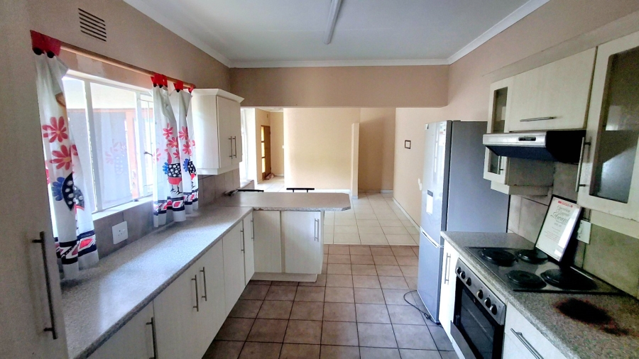 4 Bedroom Property for Sale in Vanderbijlpark SE 6 Gauteng