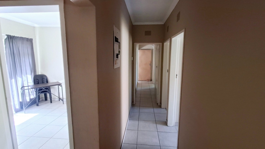 4 Bedroom Property for Sale in Vanderbijlpark SE 6 Gauteng