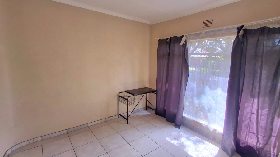 4 Bedroom Property for Sale in Vanderbijlpark SE 6 Gauteng