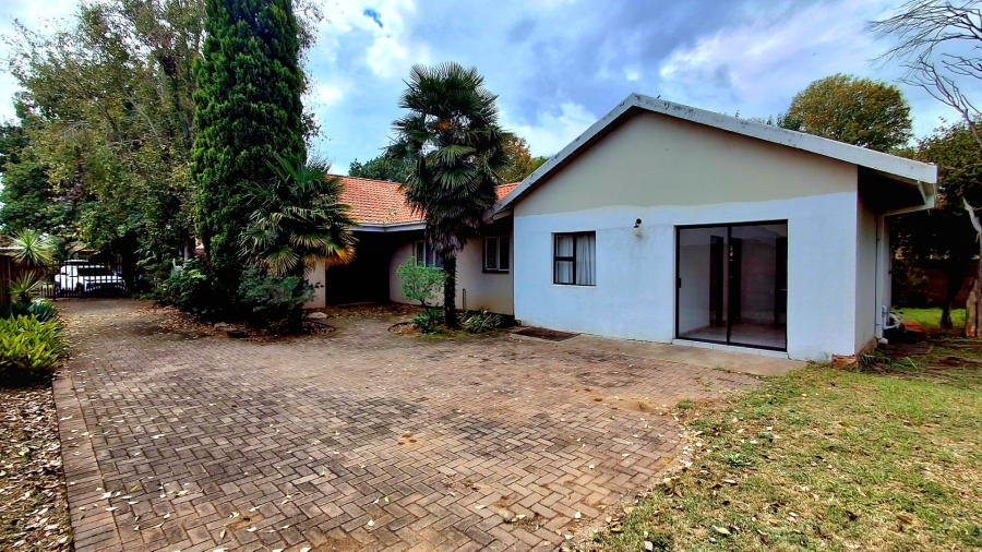 4 Bedroom Property for Sale in Vanderbijlpark SE 6 Gauteng