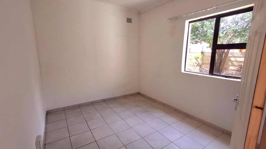 4 Bedroom Property for Sale in Vanderbijlpark SE 6 Gauteng