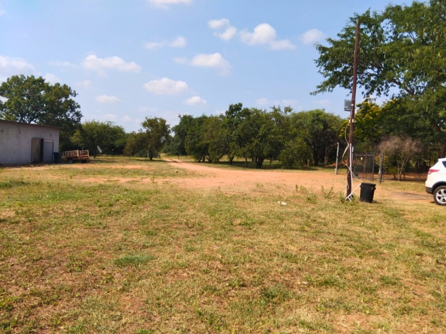 Commercial Property for Sale in Lusthof Gauteng