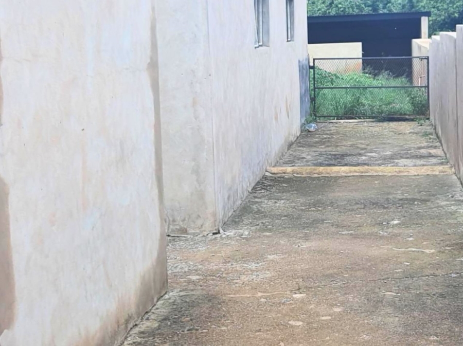 Commercial Property for Sale in Lusthof Gauteng