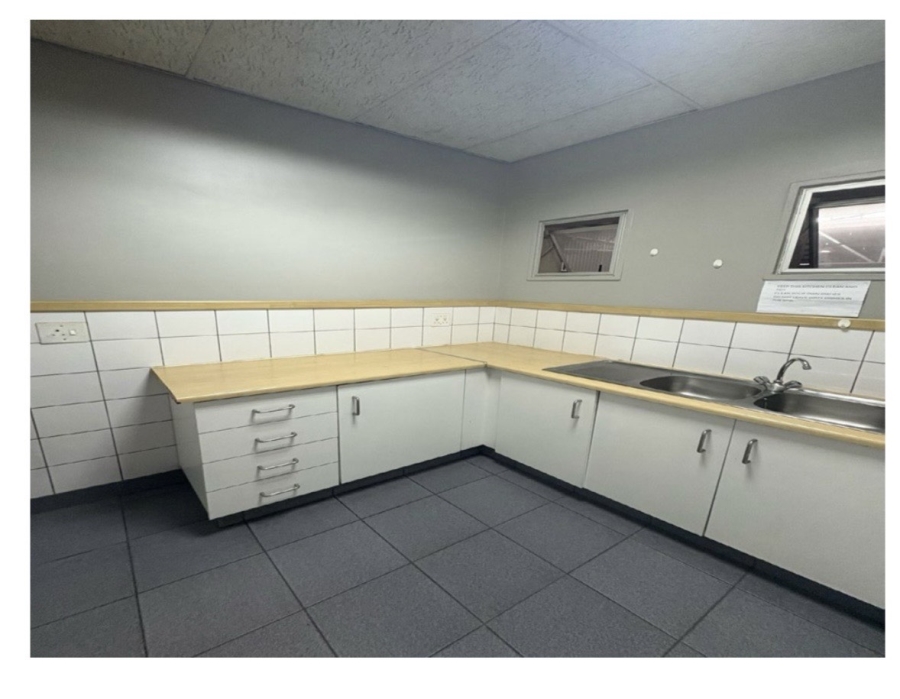 To Let commercial Property for Rent in Spartan Gauteng