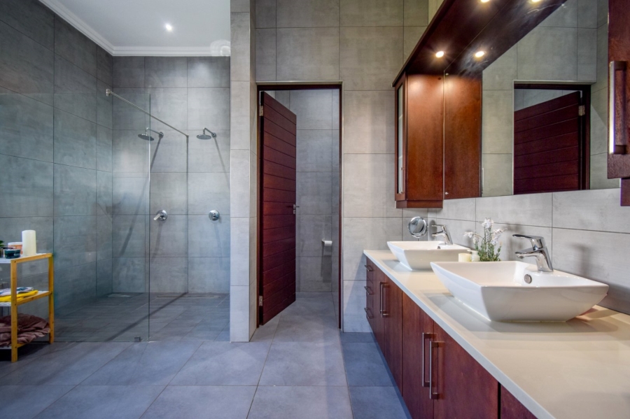 4 Bedroom Property for Sale in Lombardy Gauteng