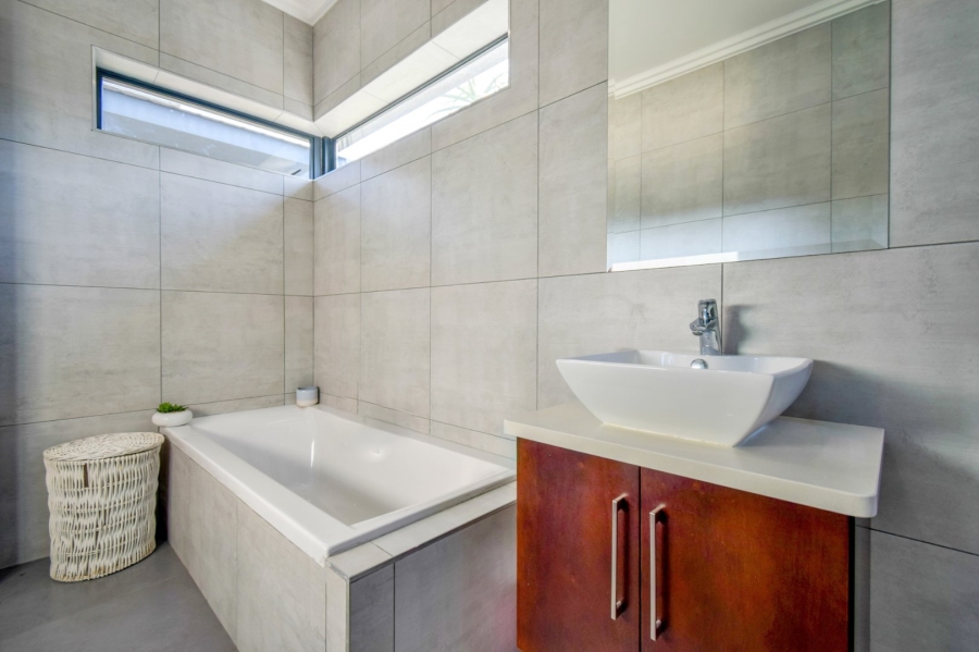 4 Bedroom Property for Sale in Lombardy Gauteng