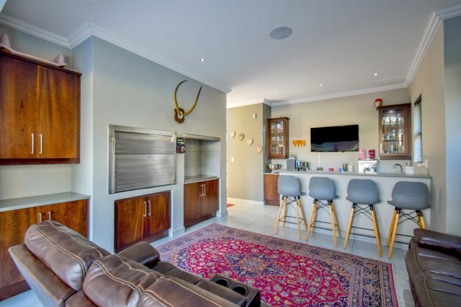 4 Bedroom Property for Sale in Lombardy Gauteng