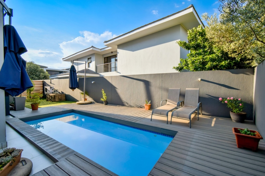 4 Bedroom Property for Sale in Lombardy Gauteng