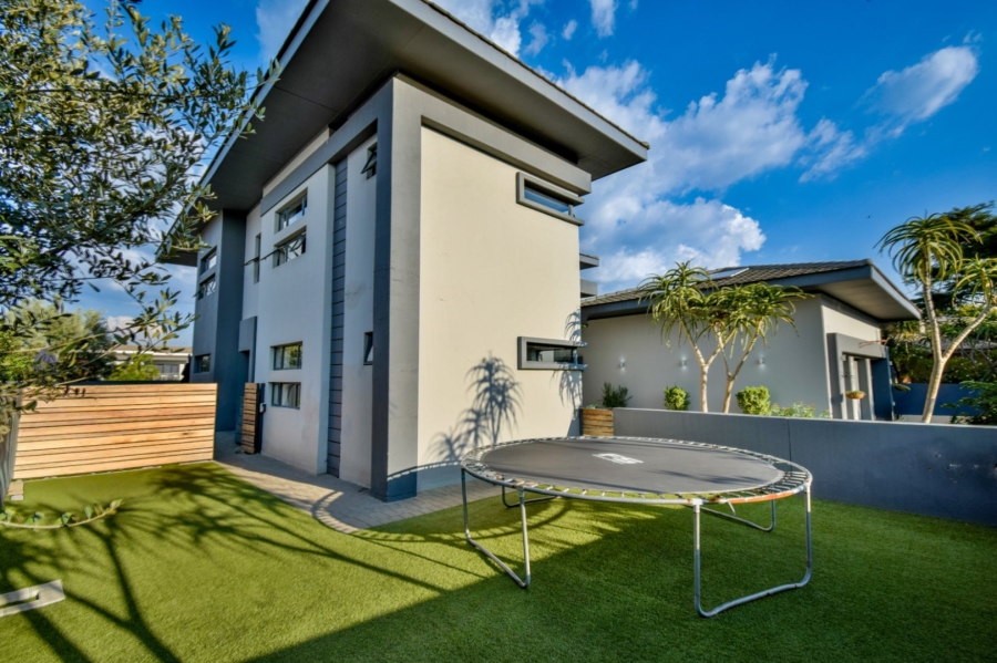 4 Bedroom Property for Sale in Lombardy Gauteng