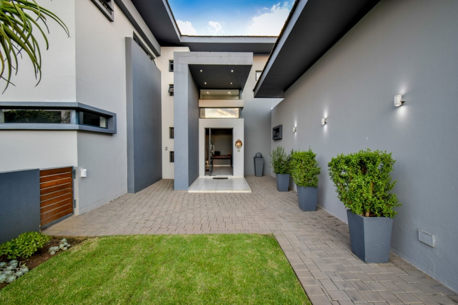 4 Bedroom Property for Sale in Lombardy Gauteng