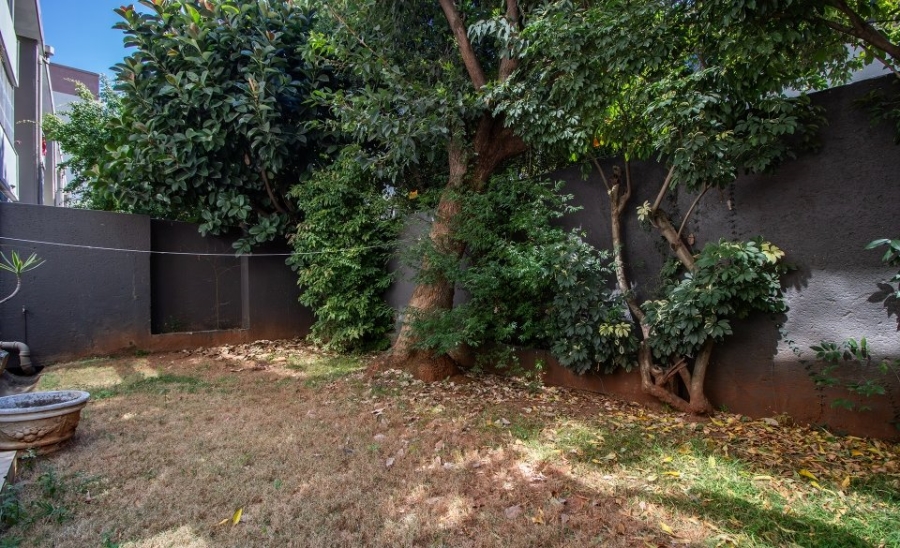 To Let 2 Bedroom Property for Rent in Rosebank Gauteng