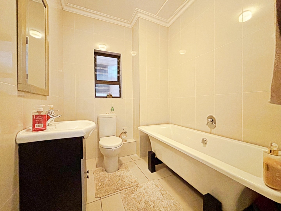 To Let 2 Bedroom Property for Rent in Scarlet Park Gauteng