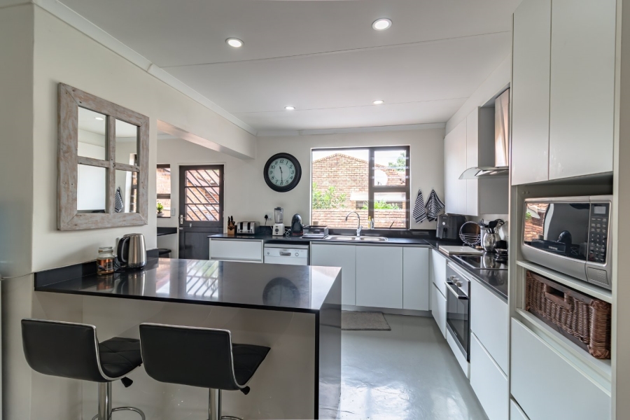 5 Bedroom Property for Sale in Eden Glen Gauteng