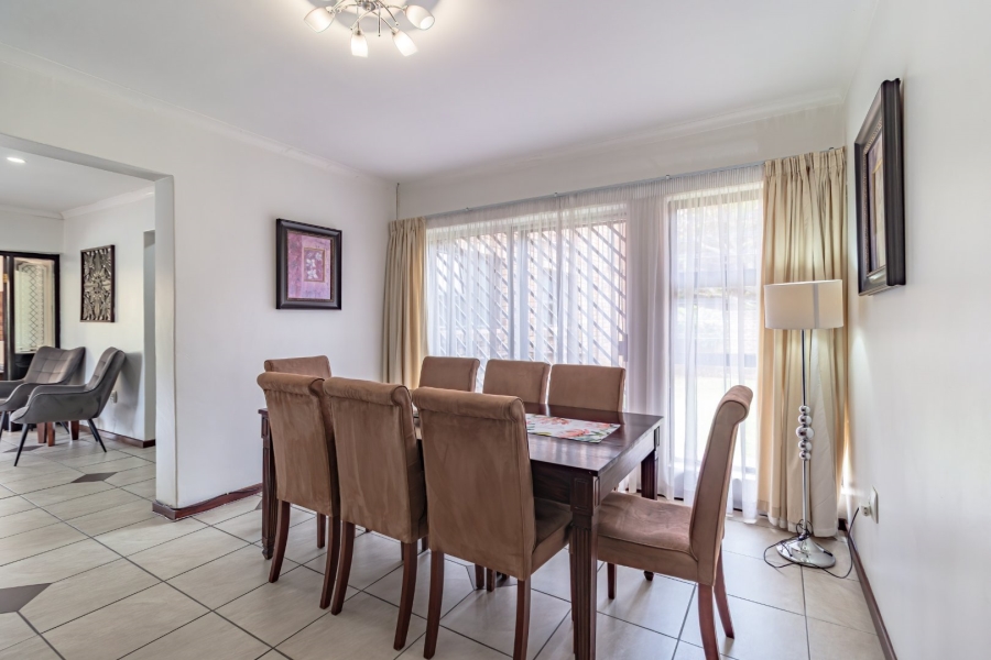 5 Bedroom Property for Sale in Eden Glen Gauteng