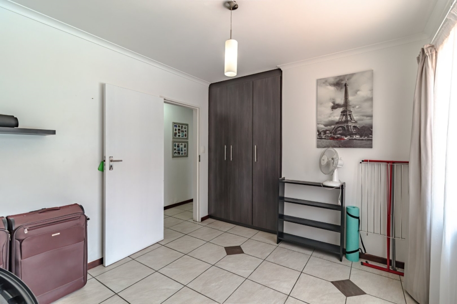 5 Bedroom Property for Sale in Eden Glen Gauteng