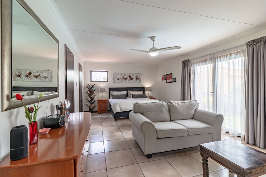 5 Bedroom Property for Sale in Eden Glen Gauteng