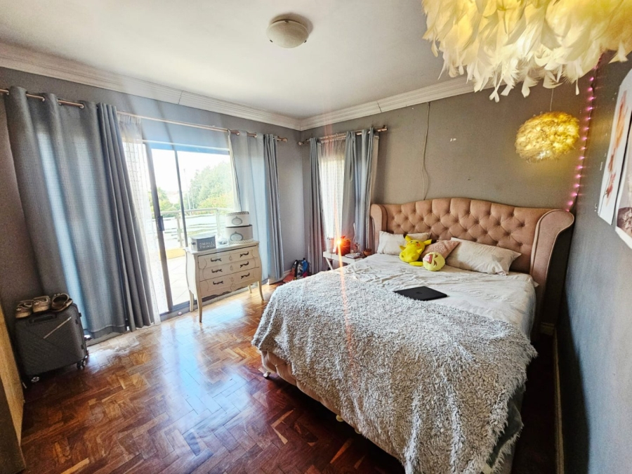 To Let 6 Bedroom Property for Rent in Monavoni Gauteng